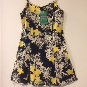 • Buy 1, get 1 FREE •✨NWT✨FarmRio Floral Dress